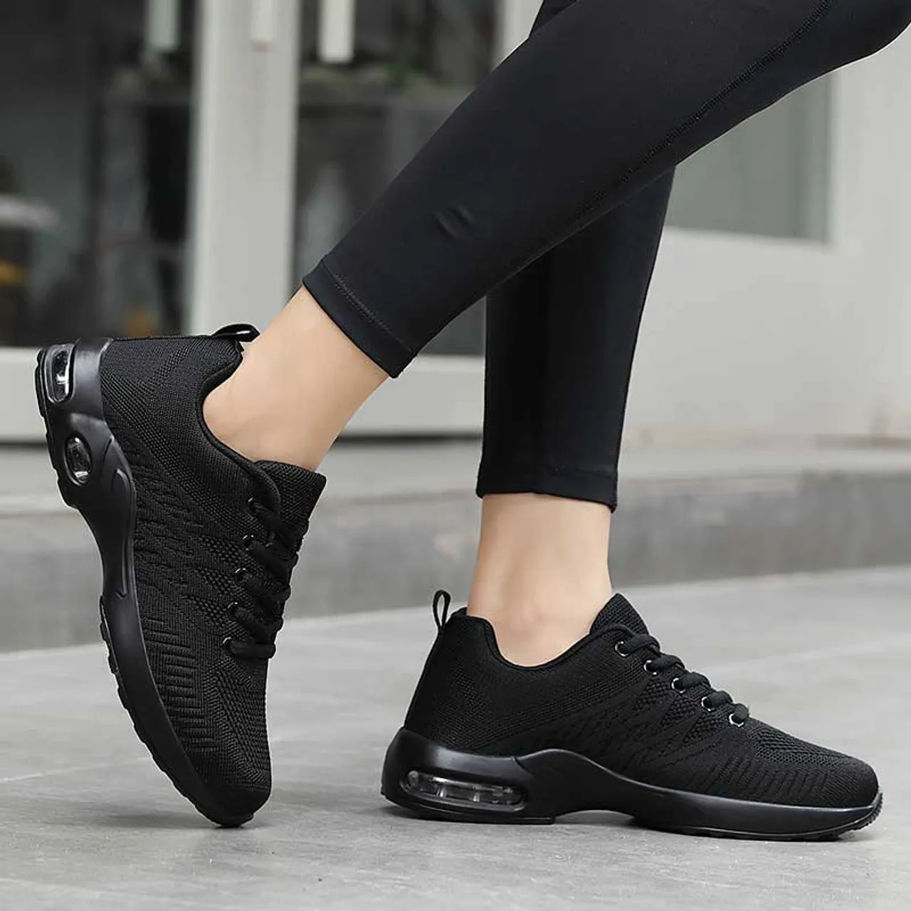 Black flyknit texture stripe shoe sneaker