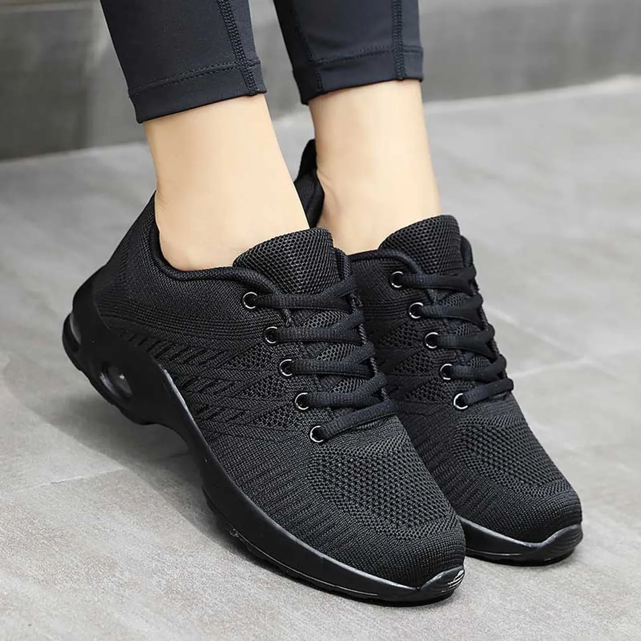 Black flyknit texture stripe shoe sneaker