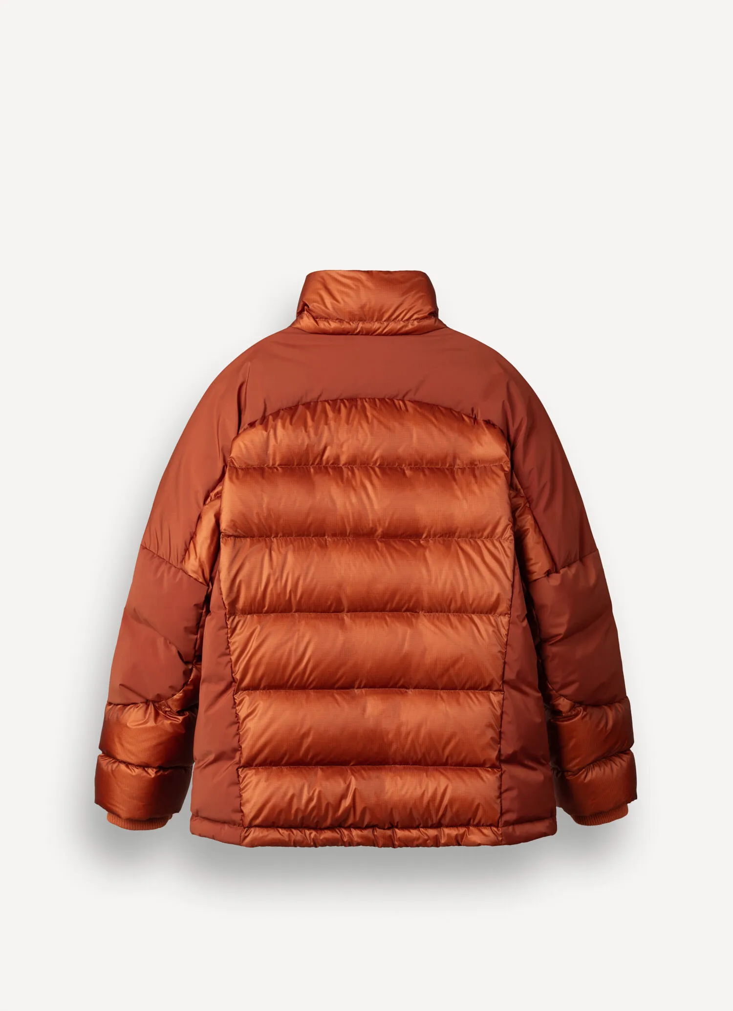 Down jacket with enveloping collar-