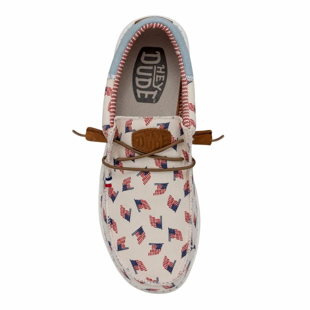 HEYDUDE  MENS WALLY AMERICANA SLIP ON SNEAKER